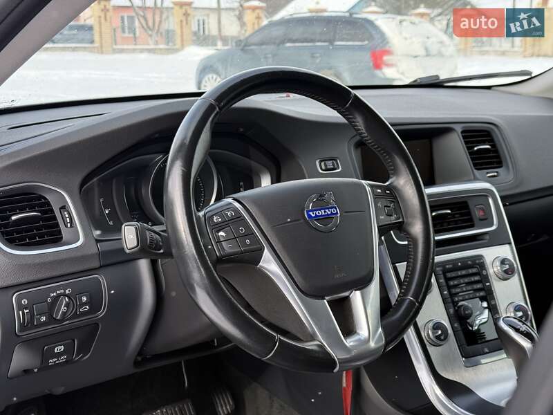 Универсал Volvo V60 2015 в Бродах фото 23 Универсал Volvo V60 2015 в Бродах