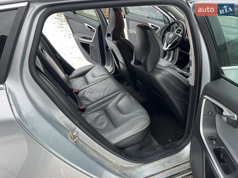 Универсал Volvo V60 2014 в Ивано-Франковске фото 15 Универсал Volvo V60 2014 в Ивано-Франковске