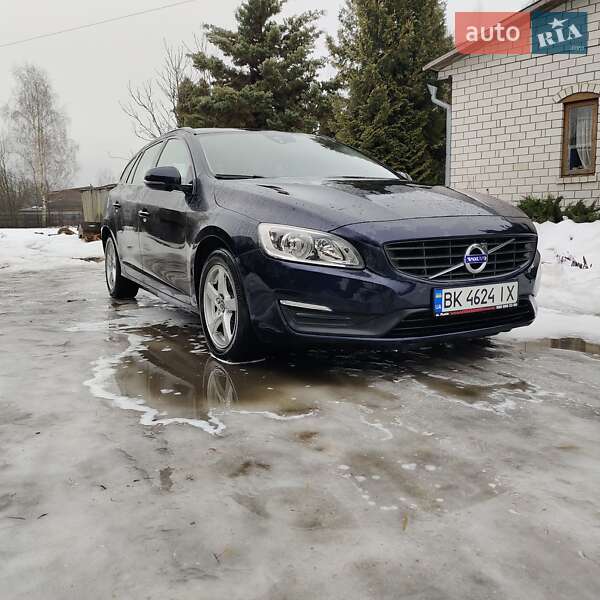 Универсал Volvo V60 2015 в Заречном