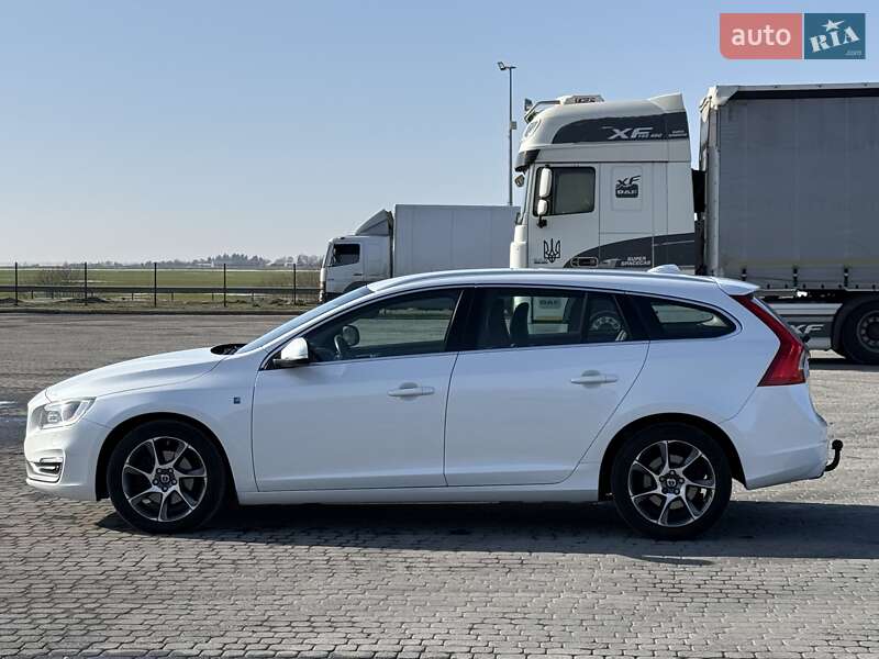 Универсал Volvo V60 2015 в Бродах фото 11 Универсал Volvo V60 2015 в Бродах