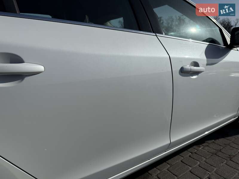 Универсал Volvo V60 2015 в Бродах фото 29 Универсал Volvo V60 2015 в Бродах