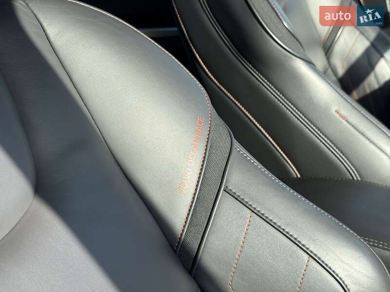 Универсал Volvo V60 2015 в Бродах фото 93 Универсал Volvo V60 2015 в Бродах