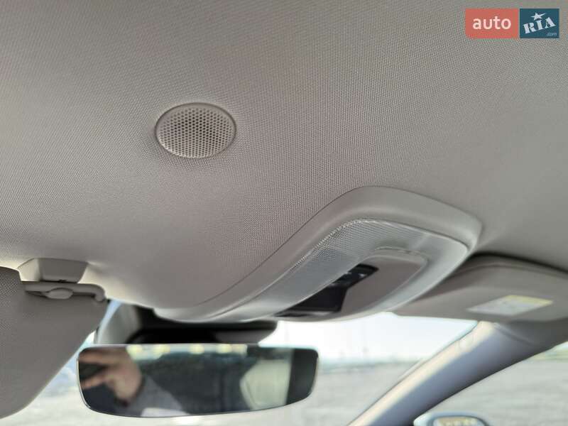 Универсал Volvo V60 2015 в Бродах фото 104 Универсал Volvo V60 2015 в Бродах