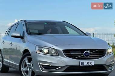 Универсал Volvo V60 2013 в Вышгороде