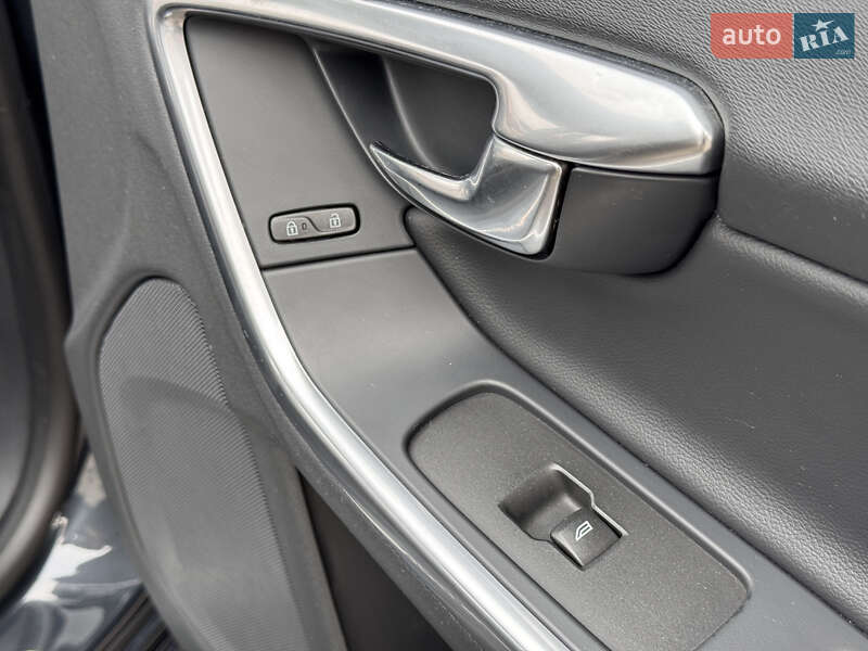 Універсал Volvo V60 2014 в Івано-Франківську фото 46 Універсал Volvo V60 2014 в Івано-Франківську