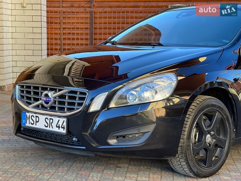 Универсал Volvo V60 2010 в Стрые