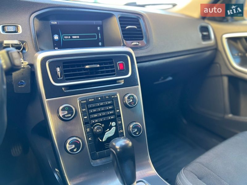 Универсал Volvo V60 2010 в Стрые