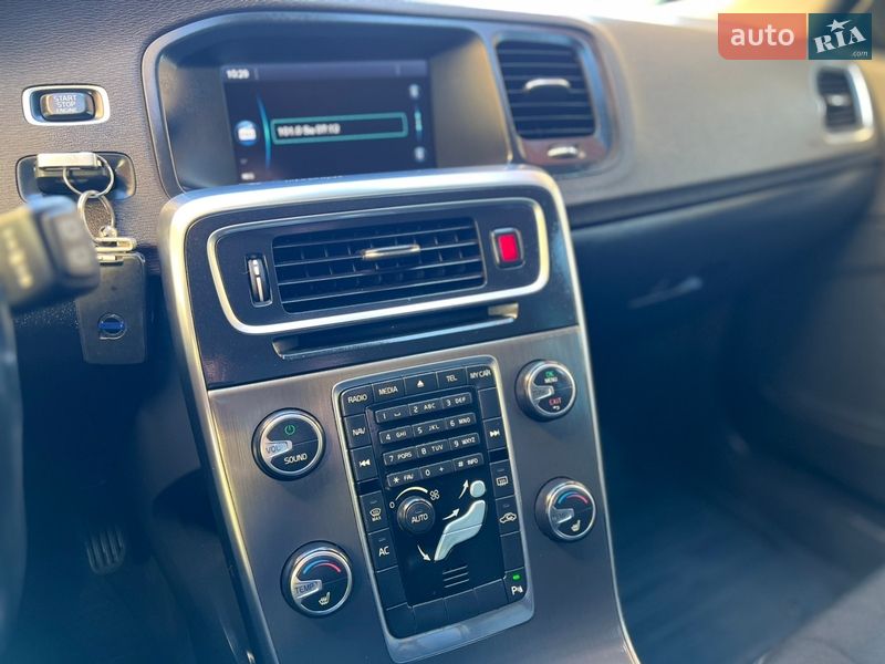 Универсал Volvo V60 2010 в Стрые