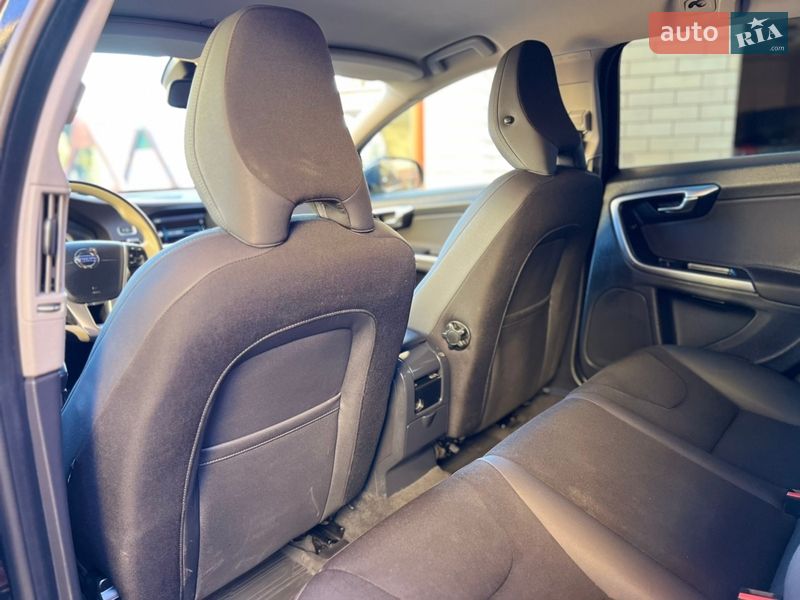 Универсал Volvo V60 2010 в Стрые