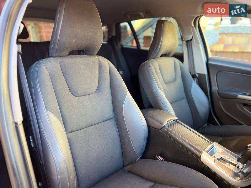 Универсал Volvo V60 2010 в Стрые
