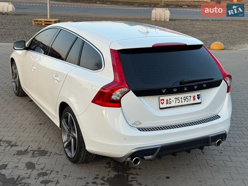 Универсал Volvo V60 2011 в Луцке
