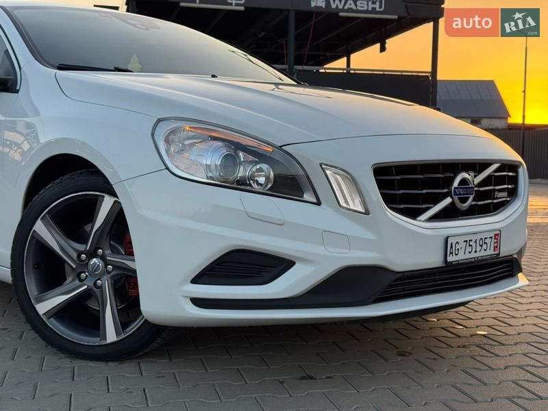 Универсал Volvo V60 2011 в Луцке