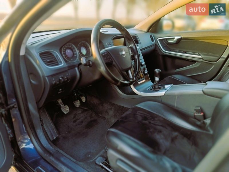 Универсал Volvo V60 2012 в Владимире