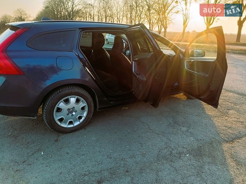 Универсал Volvo V60 2012 в Владимире