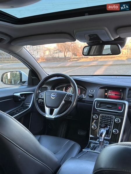 Універсал Volvo V60 2014 в Дубні