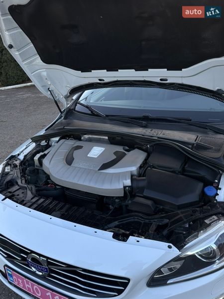 Універсал Volvo V60 2014 в Дубні