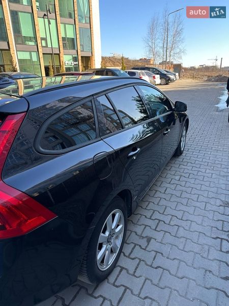Универсал Volvo V60 2011 в Хмельницком