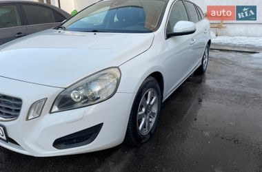 Універсал Volvo V60 2012 в Тернополі
