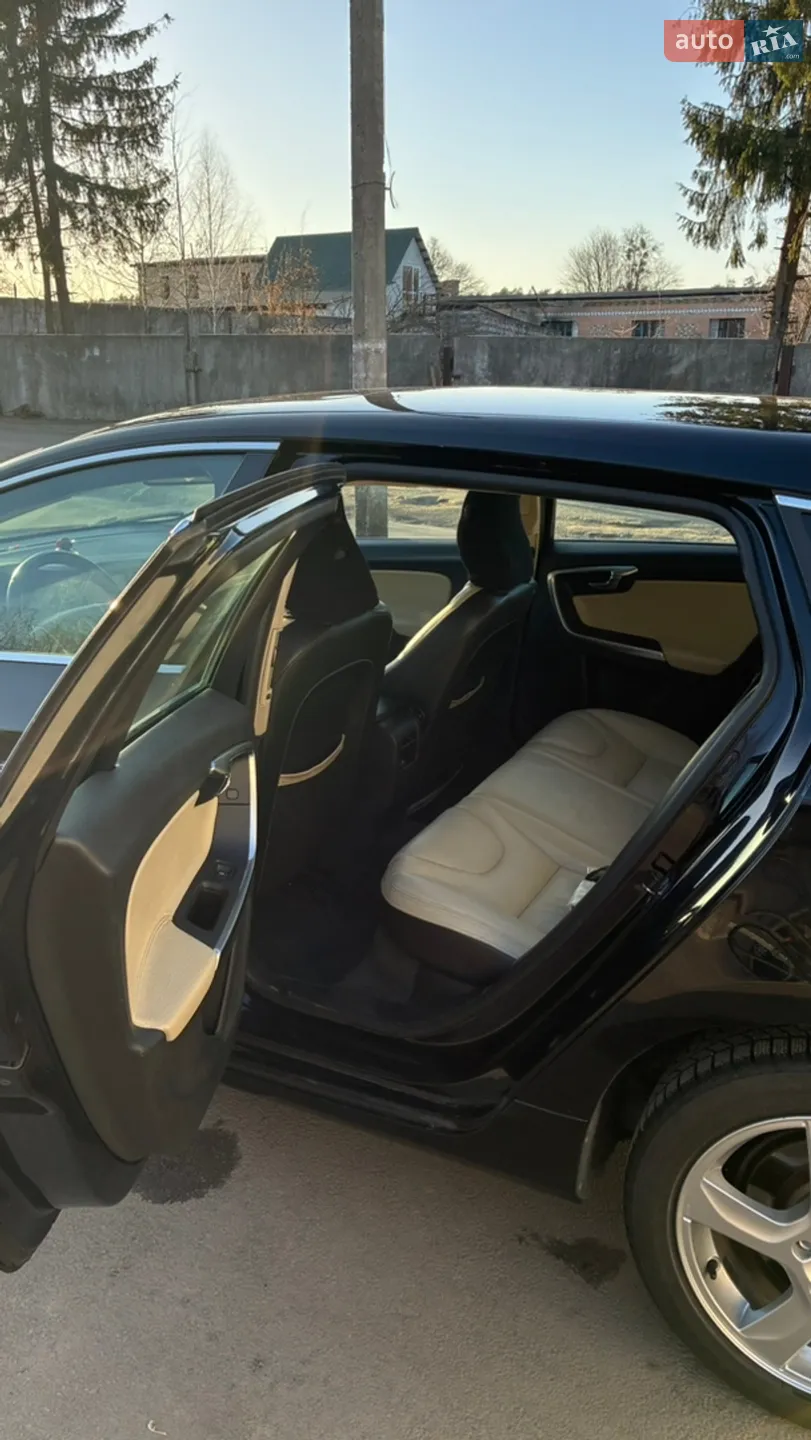 2011 Volvo V60 - мініатюра 7