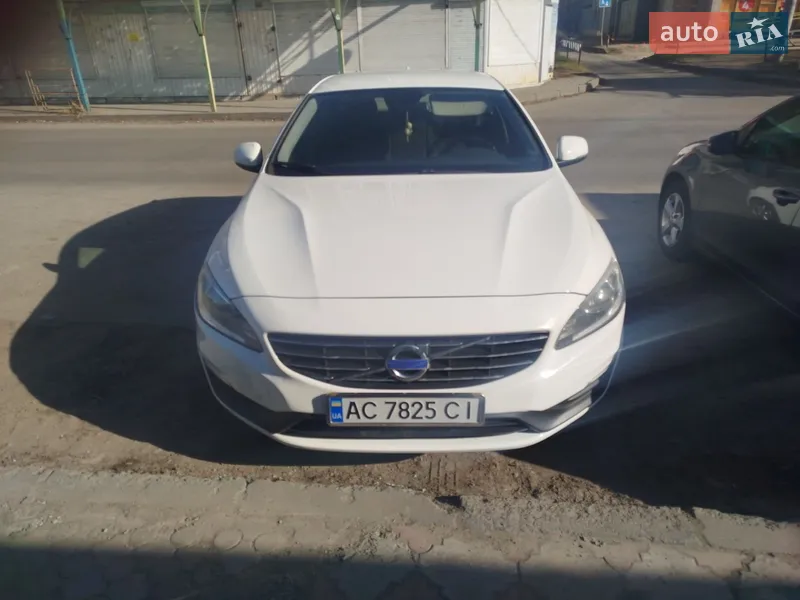 Volvo V60 2014