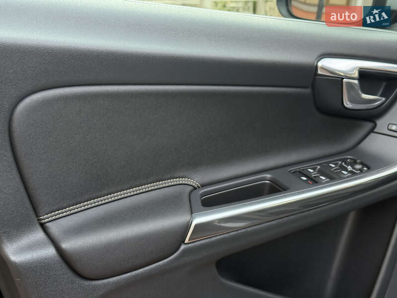 Універсал Volvo V60 2012 в Стрию