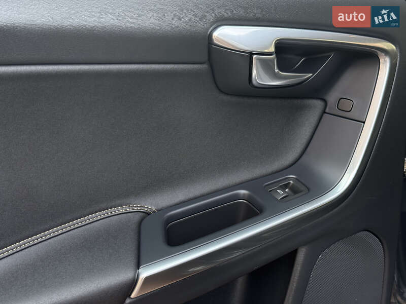 Універсал Volvo V60 2012 в Стрию