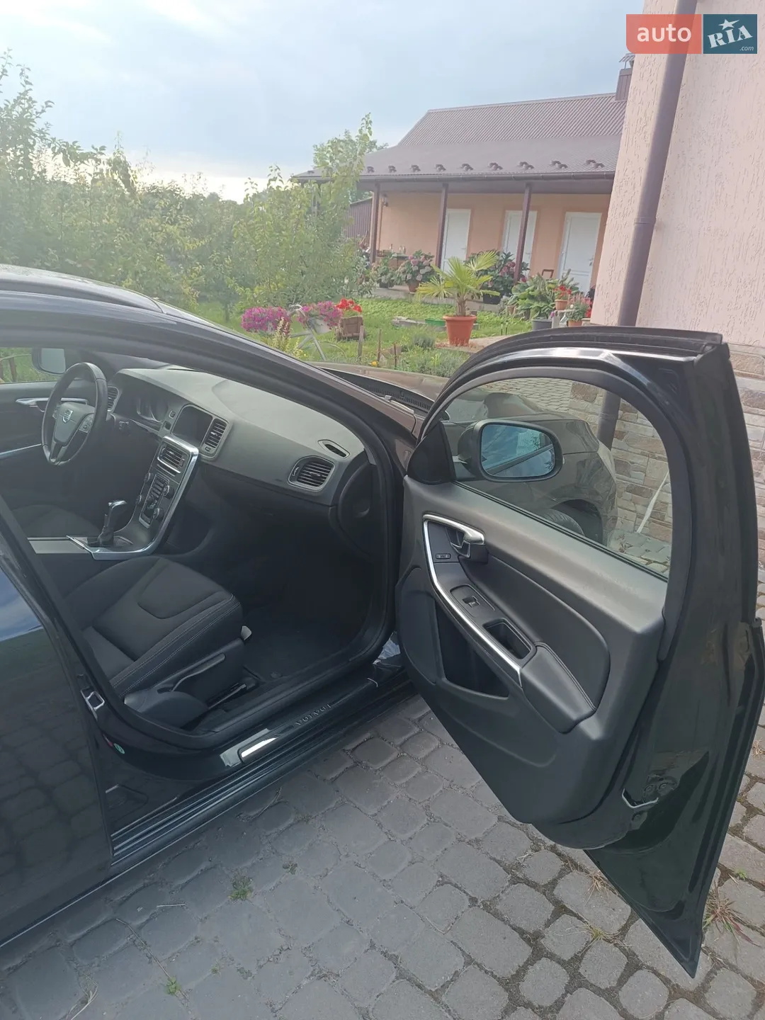 2016 Volvo V60 - мініатюра 14