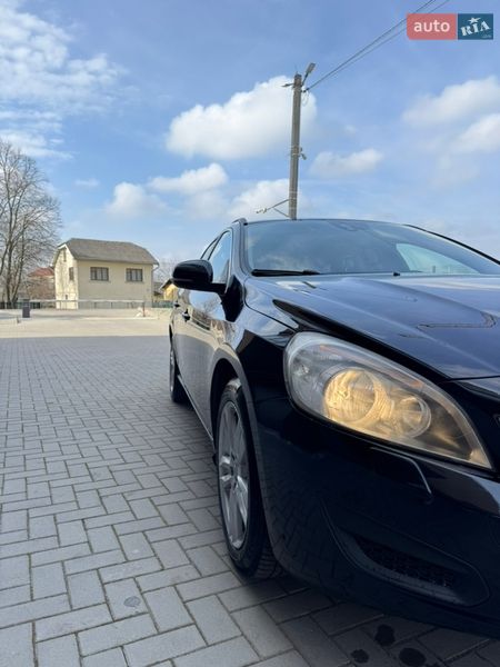 Универсал Volvo V60 2013 в Калуше
