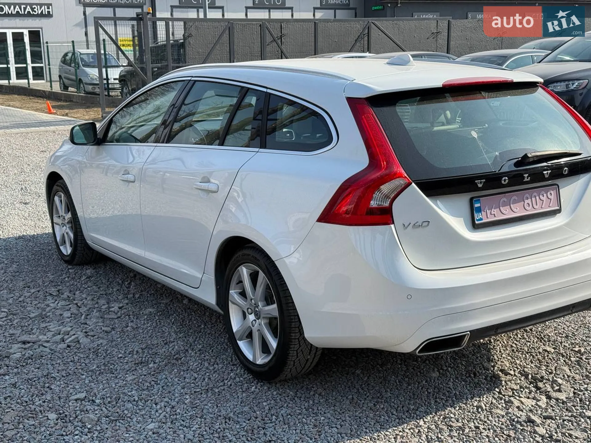 2017 Volvo V60 - мініатюра 10