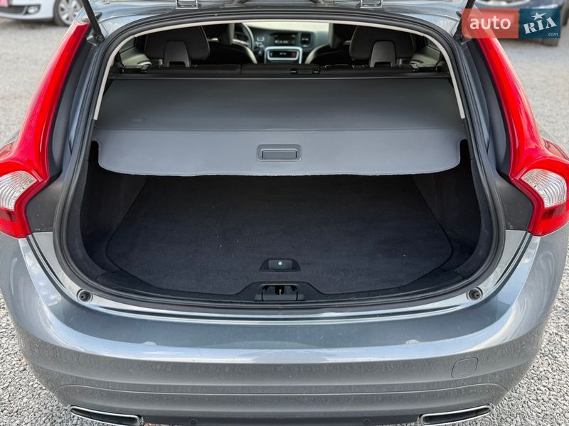 Универсал Volvo V60 2016 в Ровно