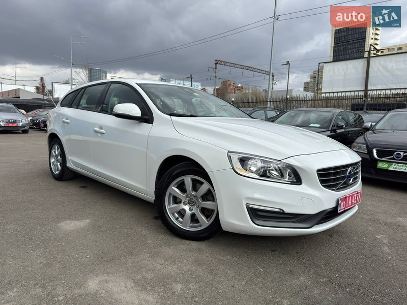 Универсал Volvo V60 2013 в Киеве фото 21 Универсал Volvo V60 2013 в Киеве