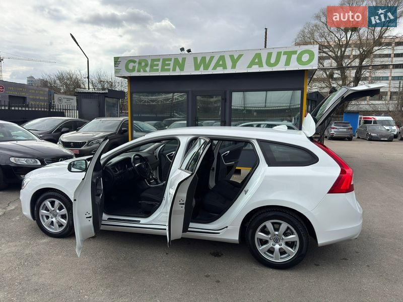 Универсал Volvo V60 2013 в Киеве фото 26 Универсал Volvo V60 2013 в Киеве