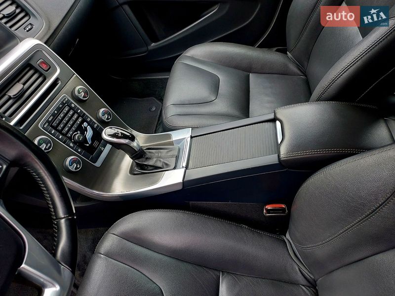 Универсал Volvo V60 2014 в Бродах