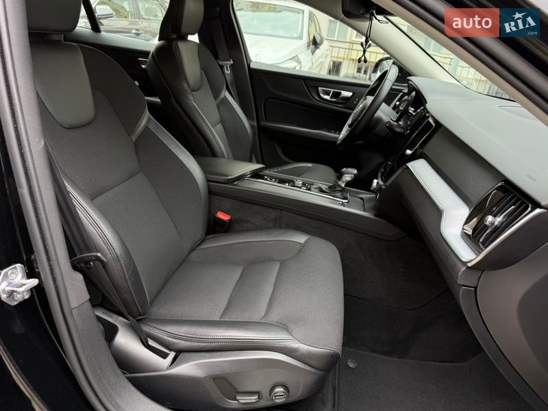 Універсал Volvo V60 2019 в Тернополі