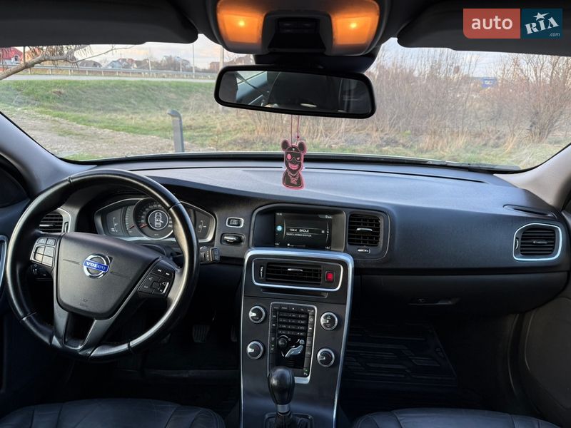 Универсал Volvo V60 2014 в Стрые фото 37 Универсал Volvo V60 2014 в Стрые