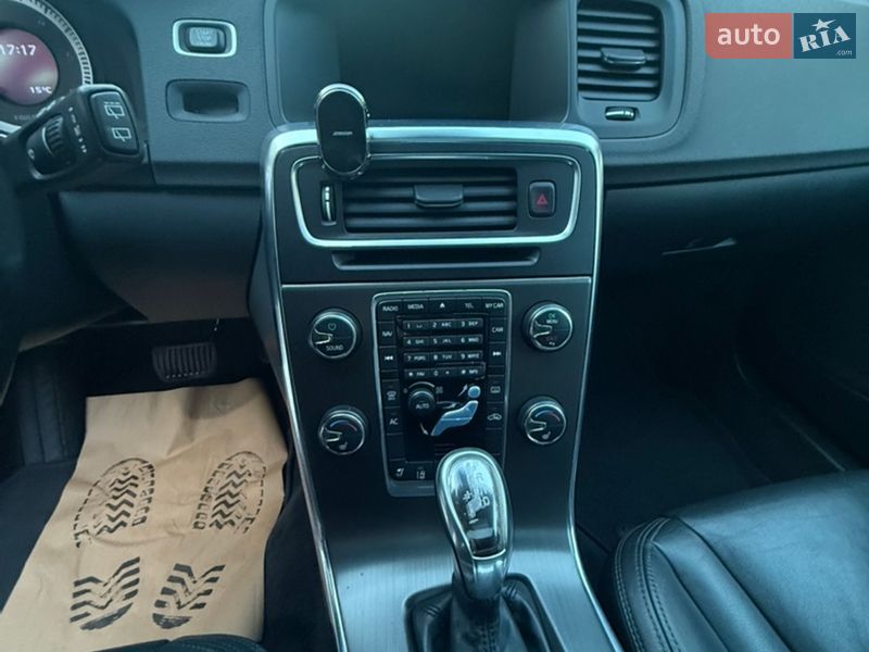 Універсал Volvo V60 2013 в Луцьку