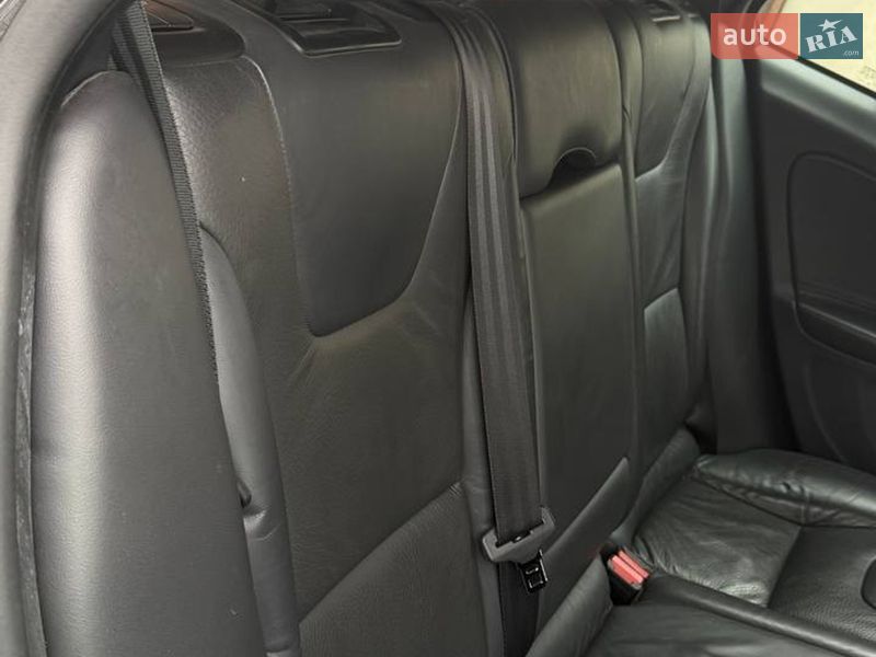 Універсал Volvo V60 2012 в Вараші