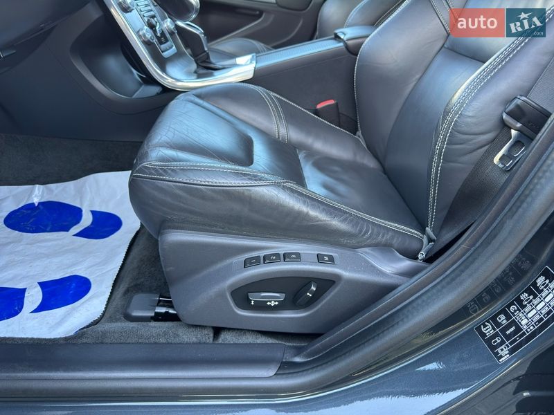 Універсал Volvo V60 2014 в Києві