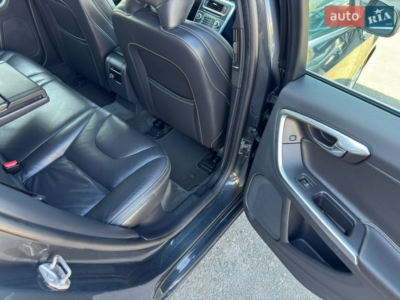 Універсал Volvo V60 2014 в Києві