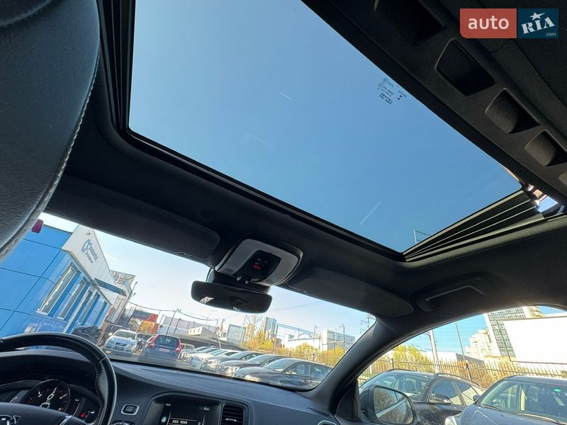 Універсал Volvo V60 2014 в Києві