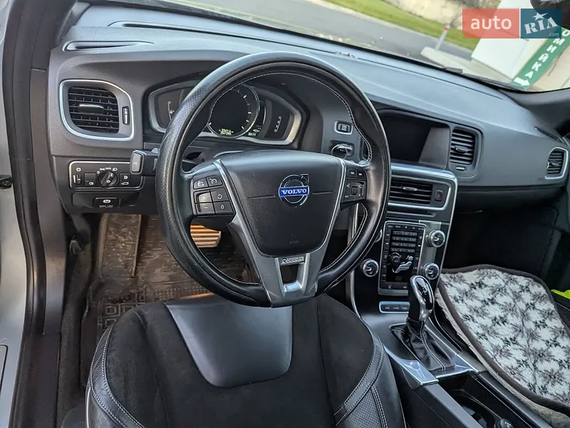 Volvo V60 2014 VIN YV1GWAA50F1224512 фото оголошення 32 з 126