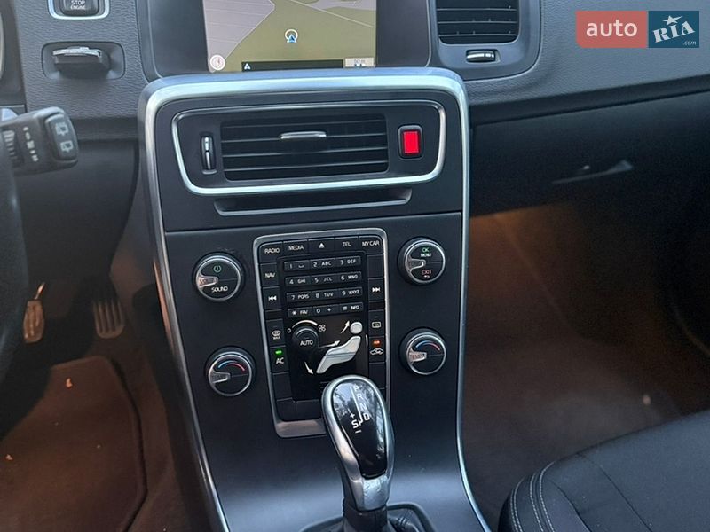 Универсал Volvo V60 2013 в Львове
