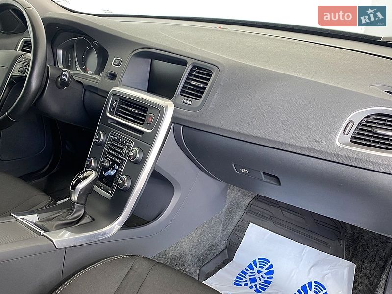 Универсал Volvo V60 2018 в Львове
