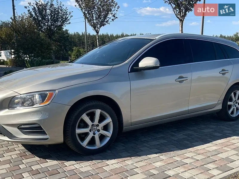 Volvo V60 2016