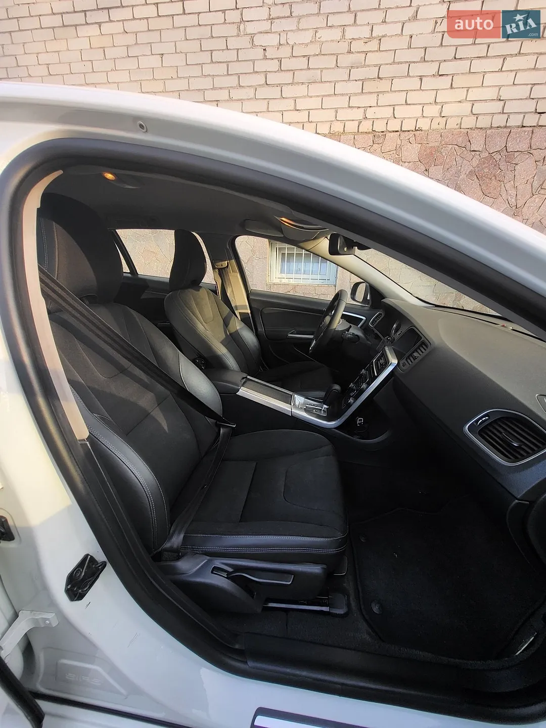 2011 Volvo V60 - мініатюра 8