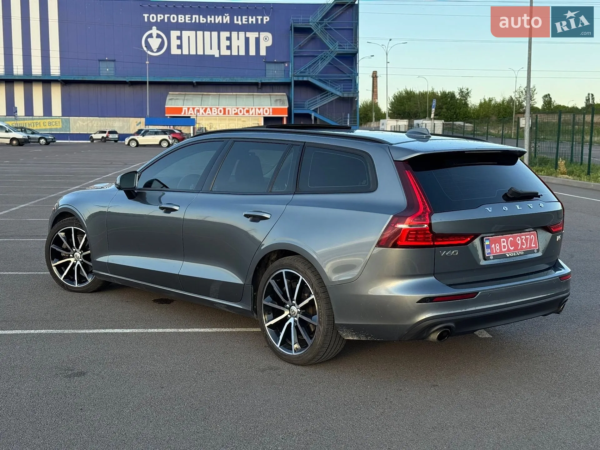 2019 Volvo V60 - мініатюра 6