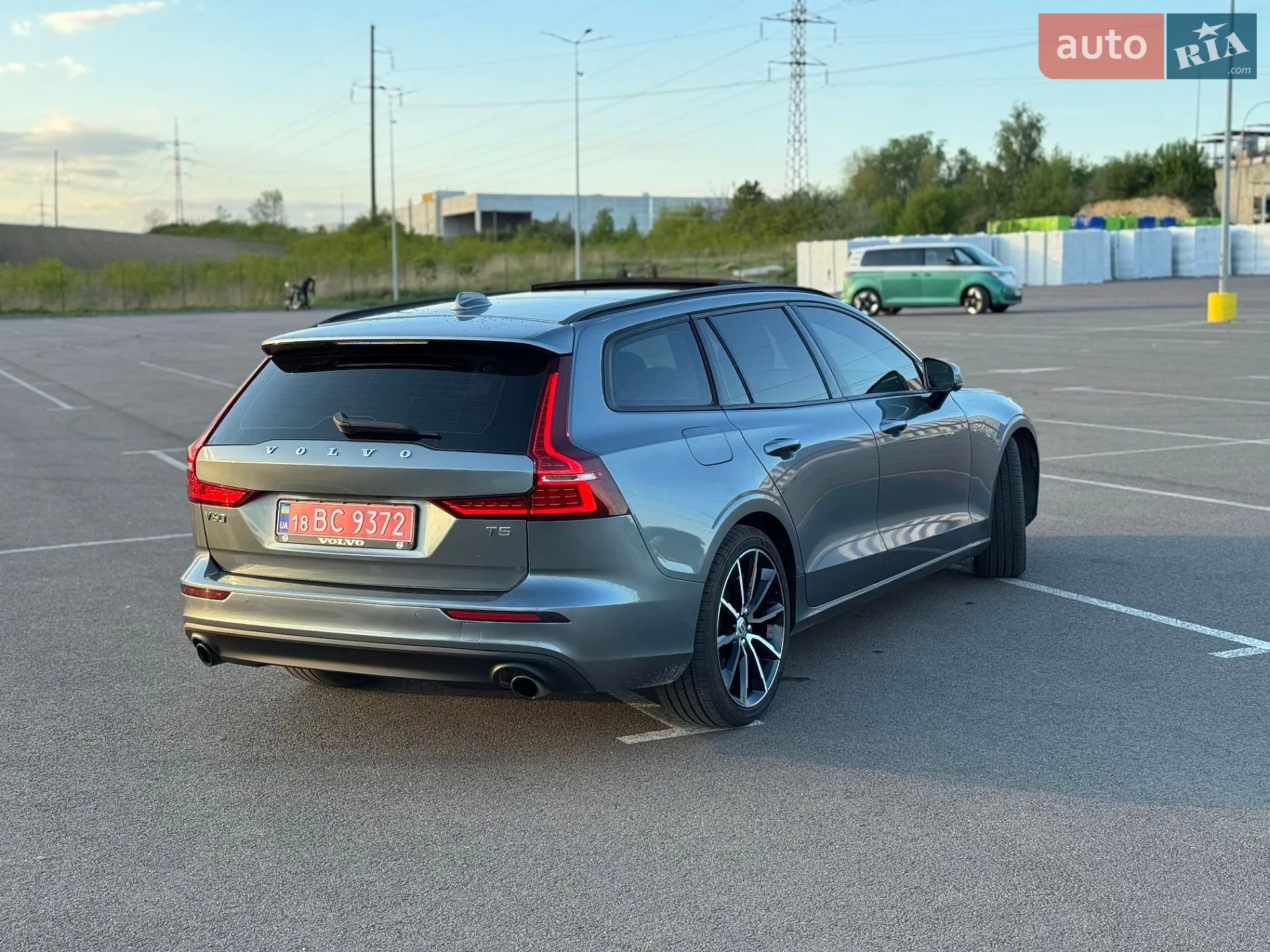 2019 Volvo V60 - мініатюра 14