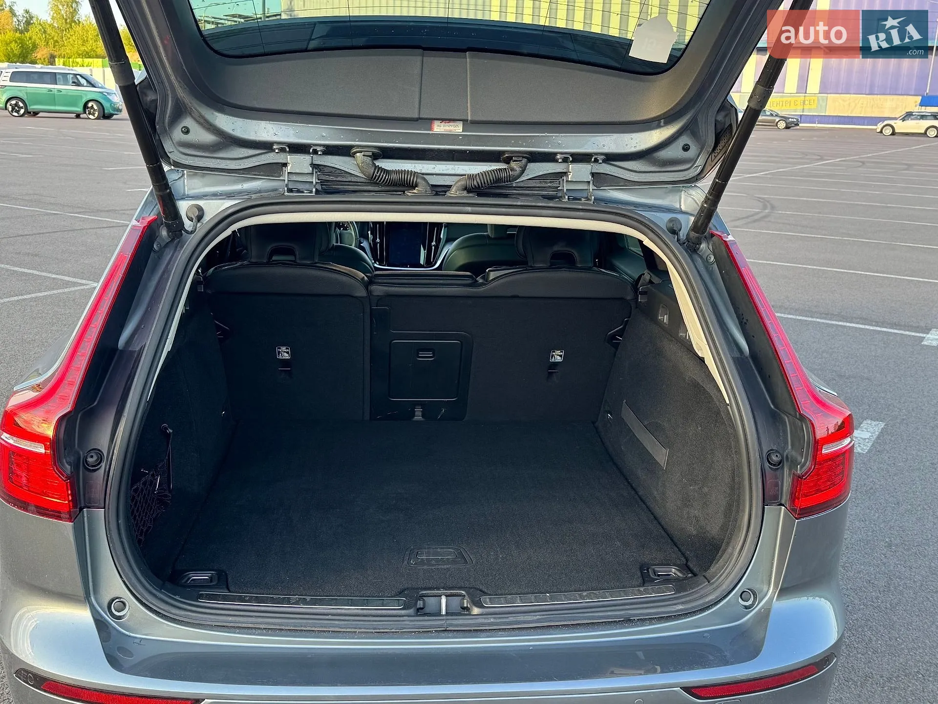 2019 Volvo V60 - мініатюра 27