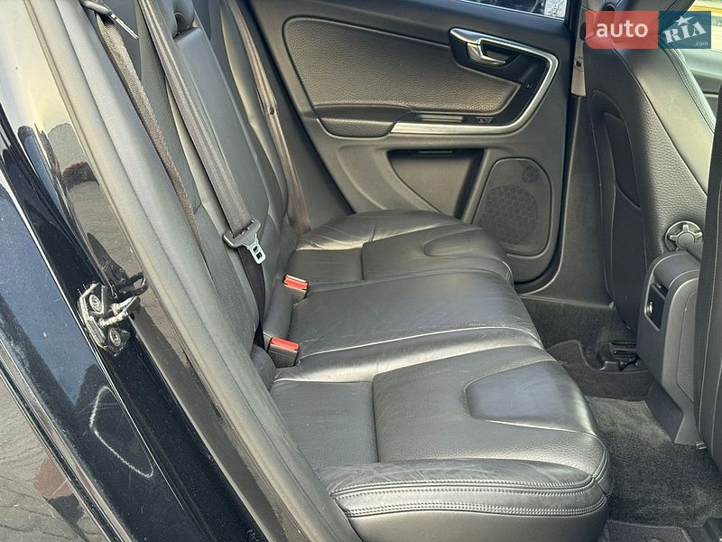 Универсал Volvo V60 2013 в Радивилове фото 38 Универсал Volvo V60 2013 в Радивилове