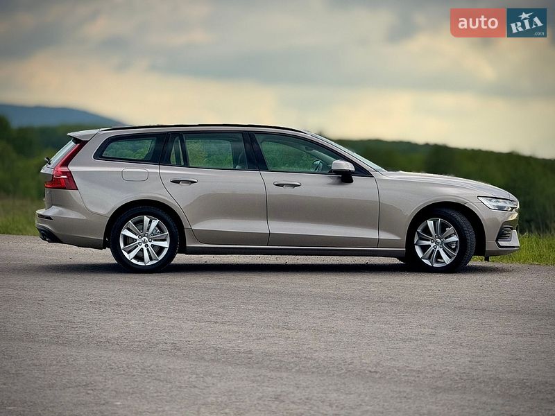 Универсал Volvo V60 2021 в Трускавце